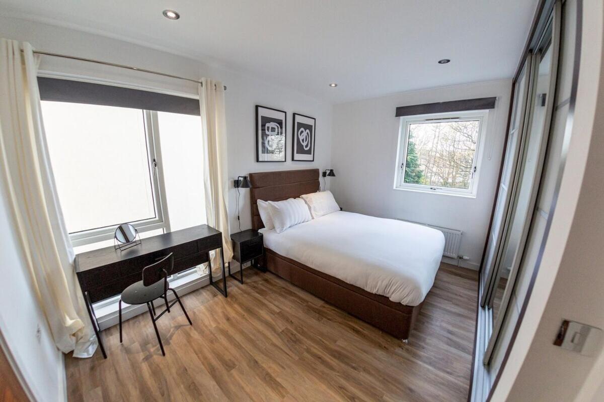 Oakhill * Aberdeen