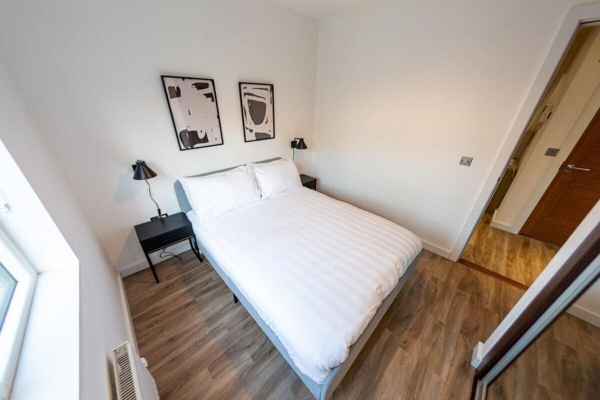 Oakhill Apartment