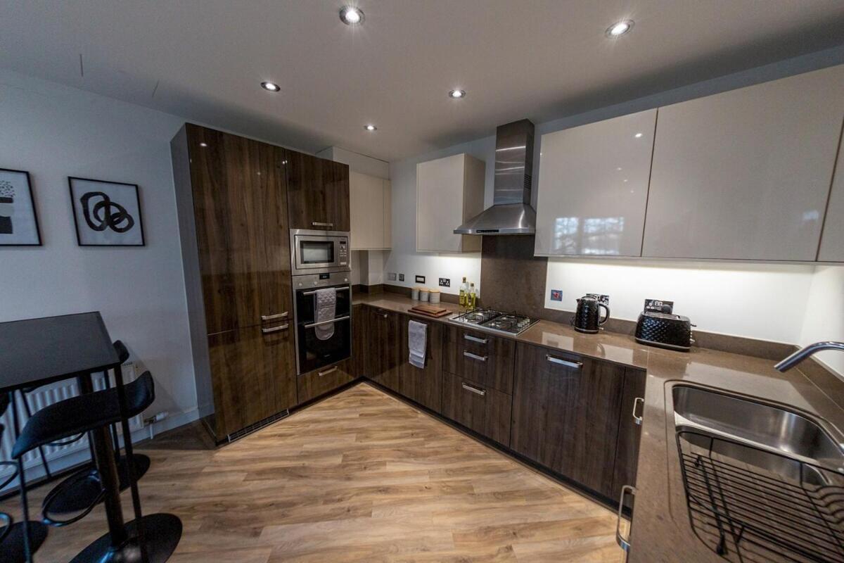 Oakhill Apartment *