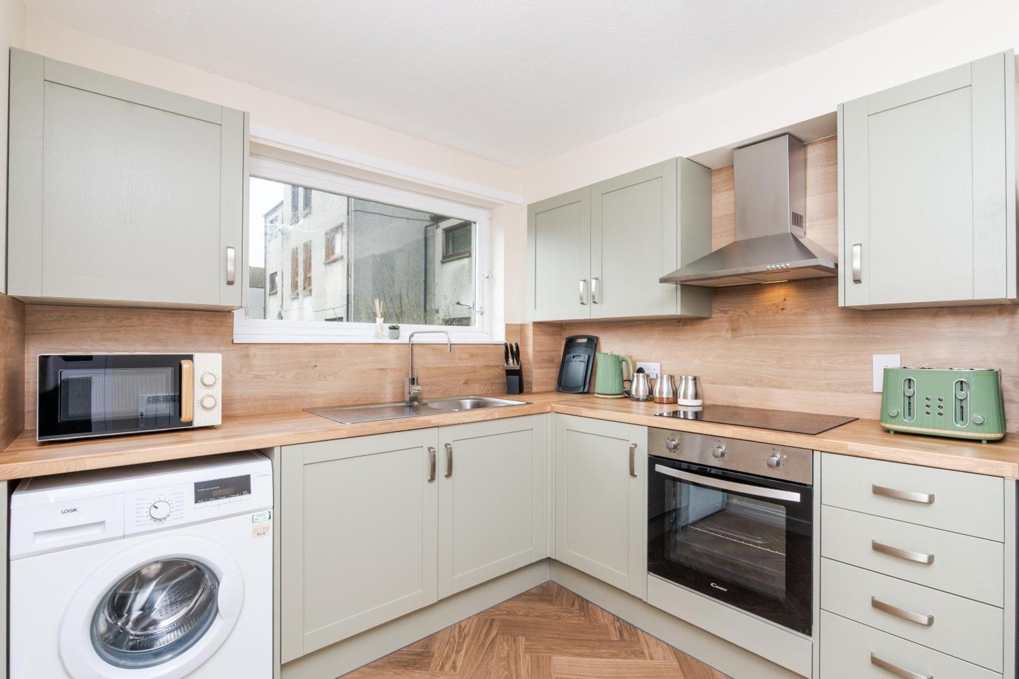 Apartment 1 Bed-ground Floor-free Parking *