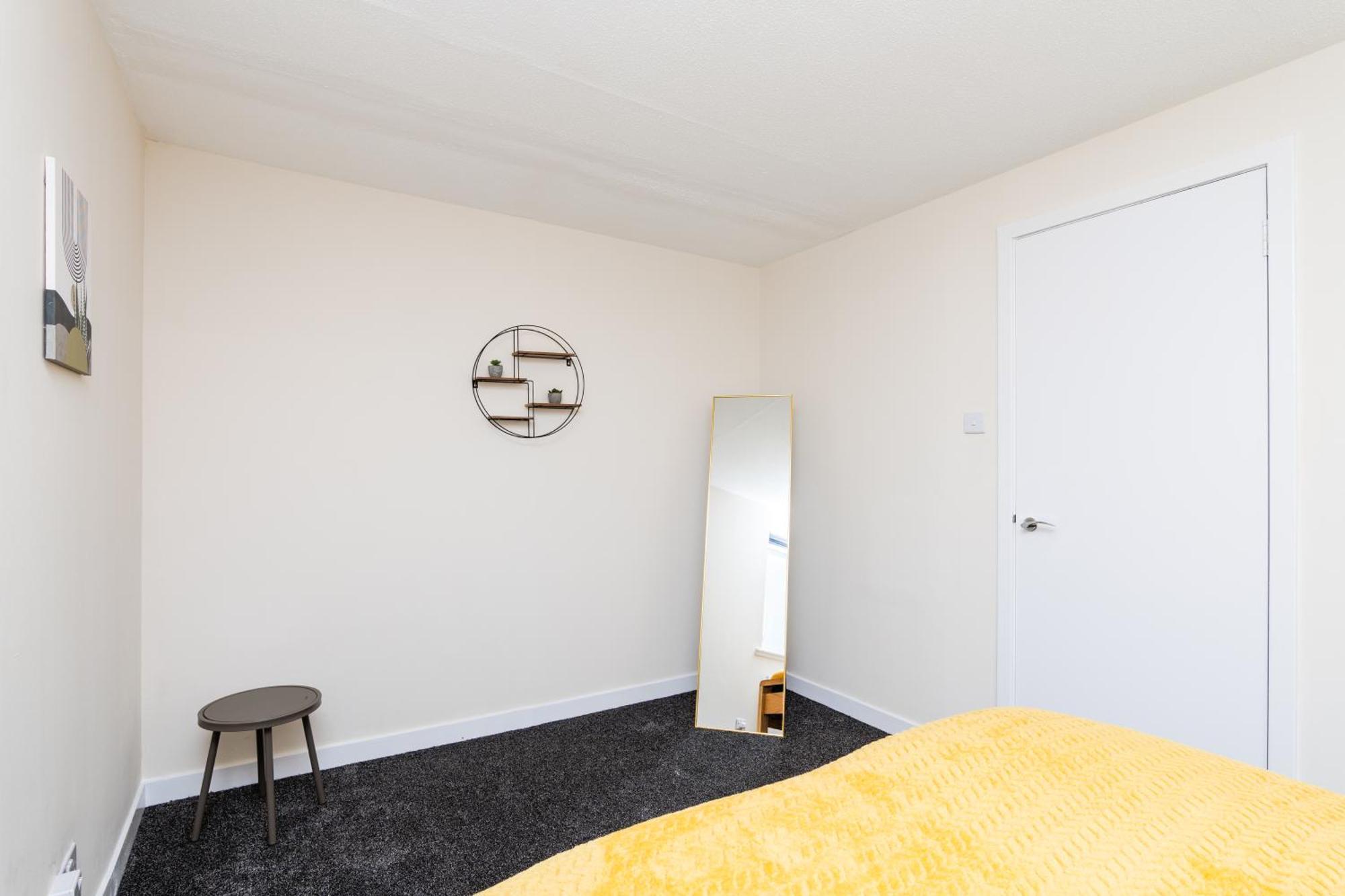 1 Bed-ground Floor-free Parking * Aberdeen