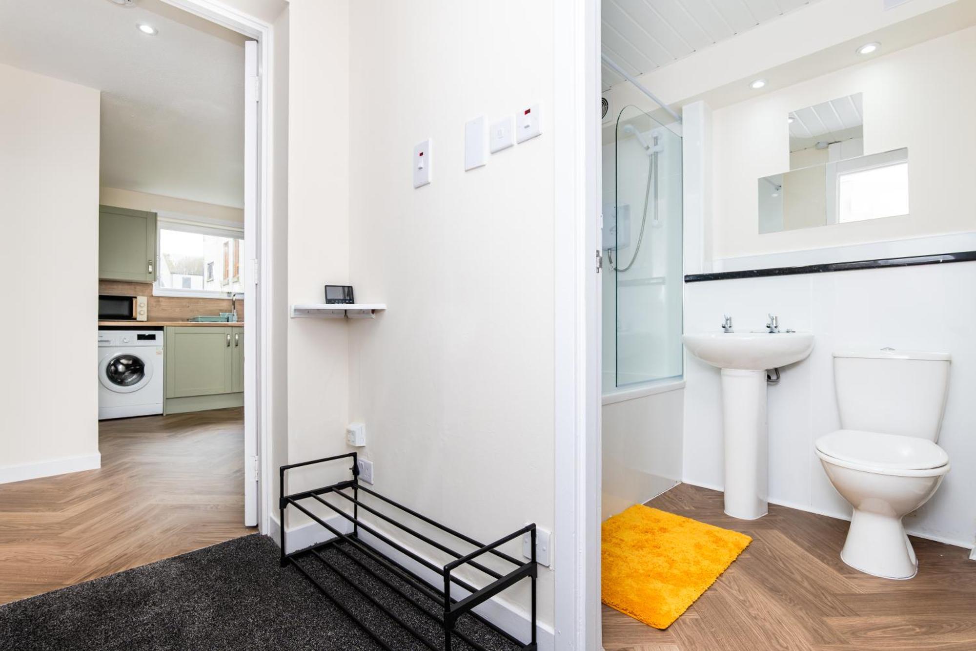 Apartment 1 Bed-ground Floor-free Parking *