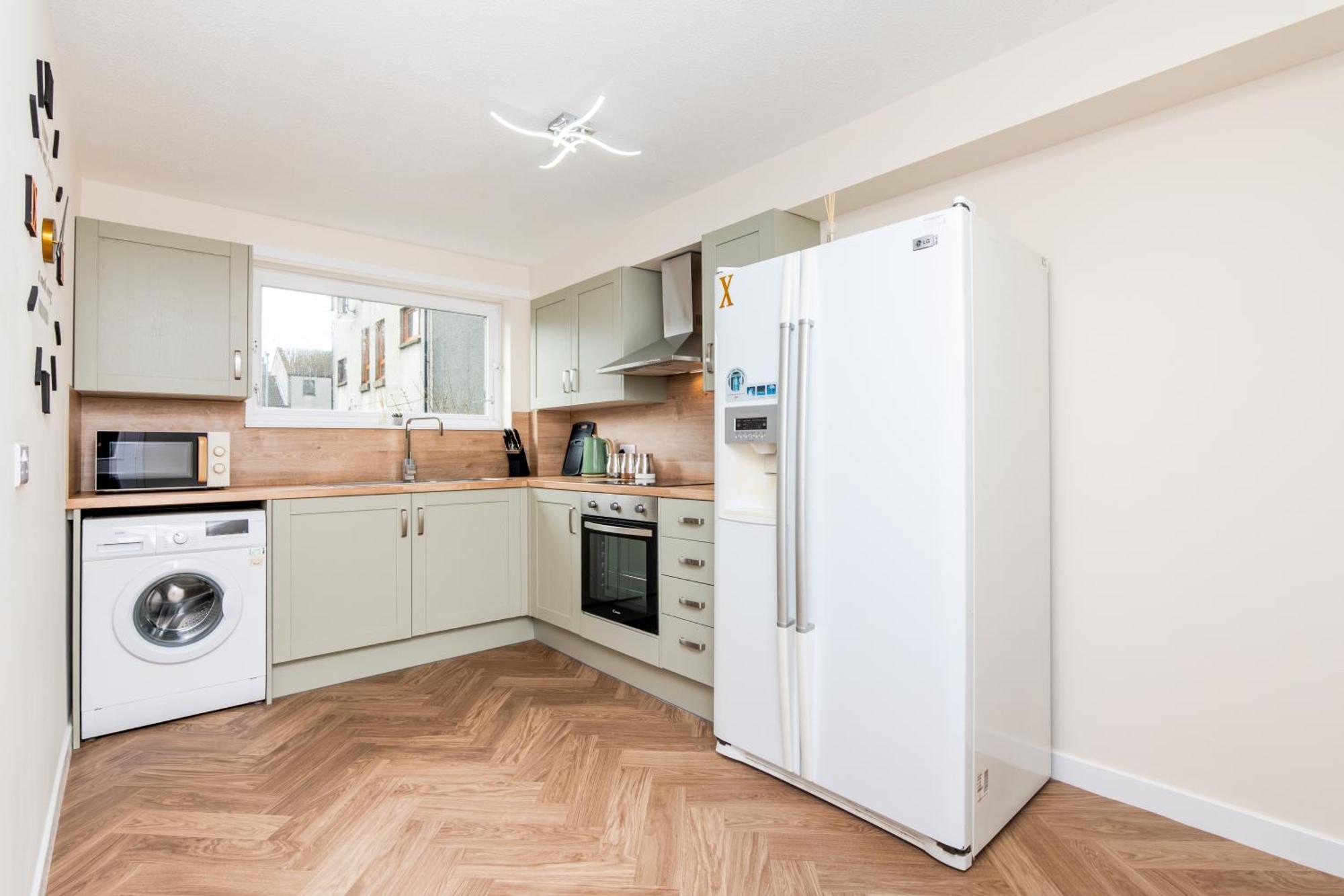 1 Bed-ground Floor-free Parking *