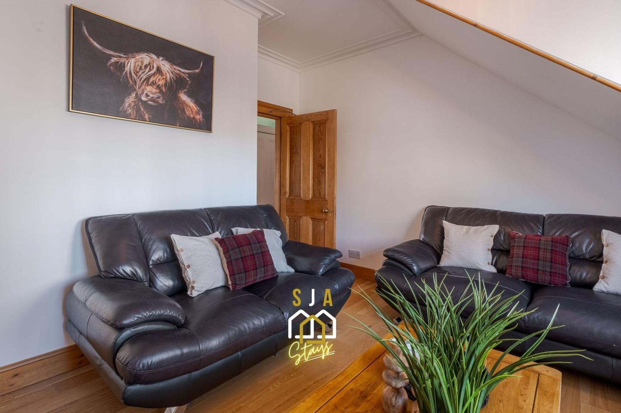 Albyn Retreat - Sja - 1 Bed Apartment *