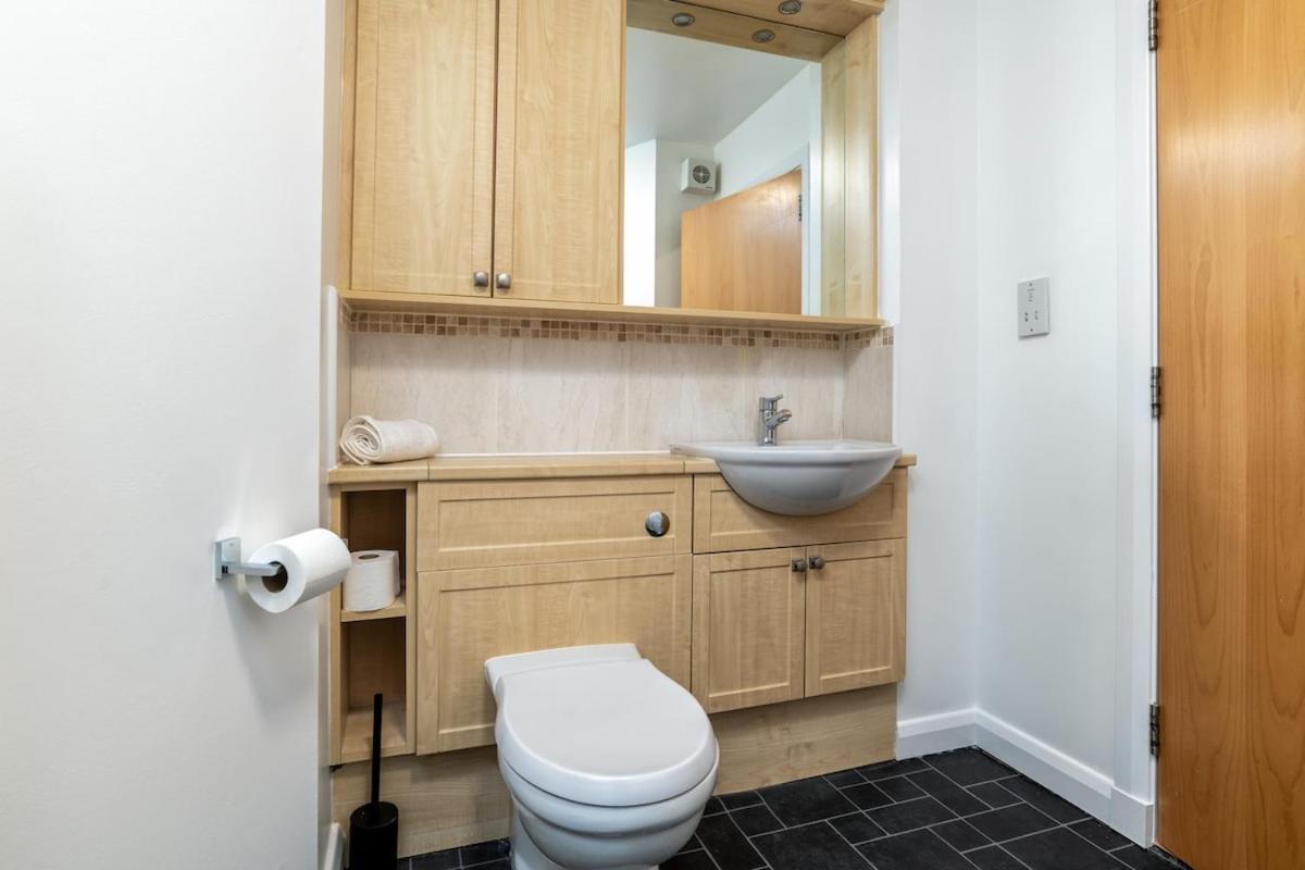 Queens Crescent - Stylish Retreat And Tranquil