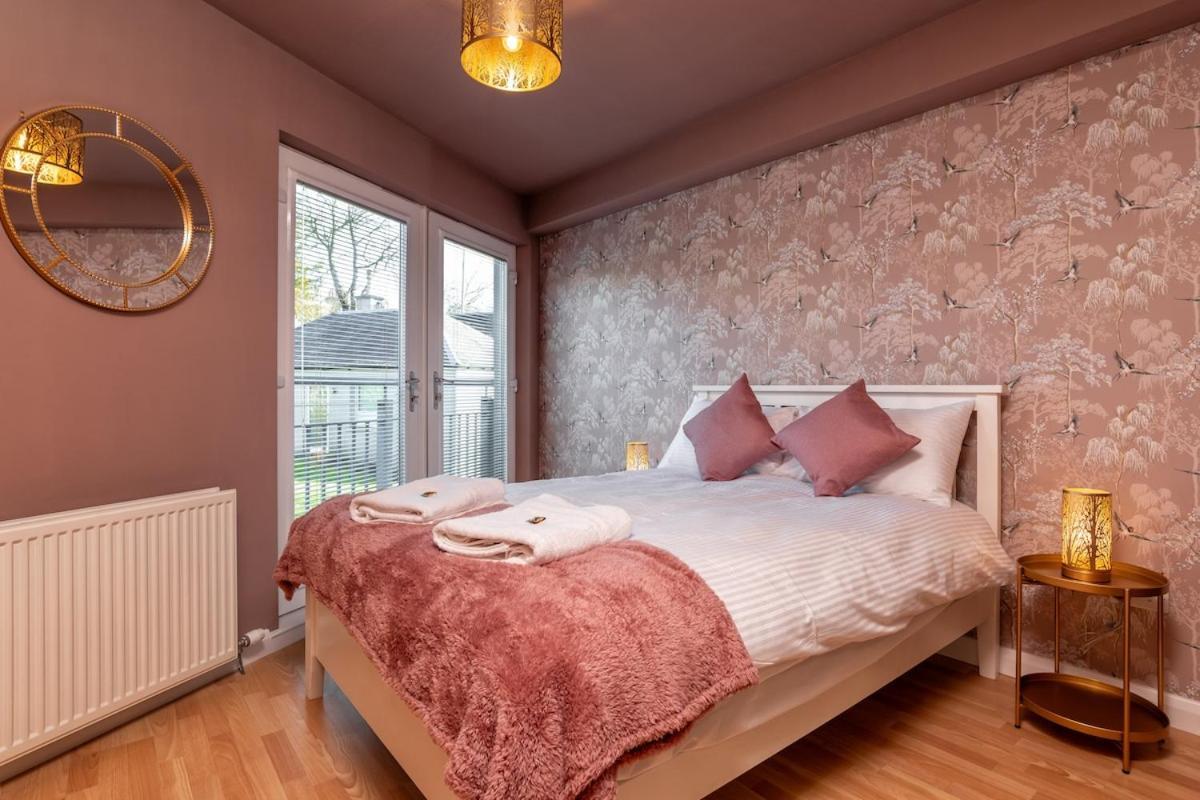 Queens Crescent - Stylish Retreat And Tranquil *