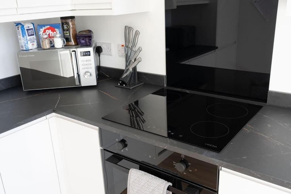 Derry House - 3 Bedroom Apartment Aberdeen