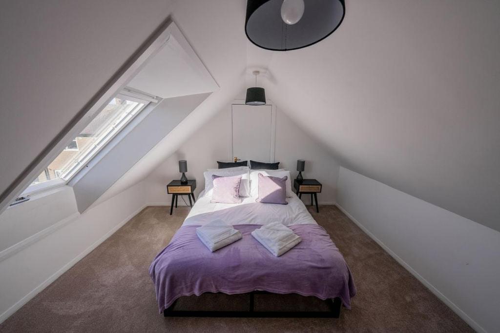 Derry House - 3 Bedroom *