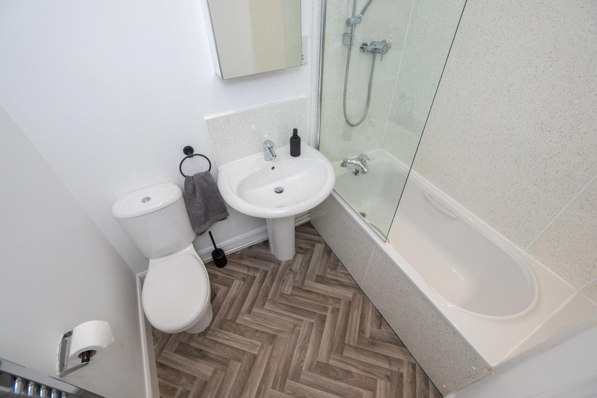 Tiramisu House - Sja - 2 Bed Apartment Aberdeen
