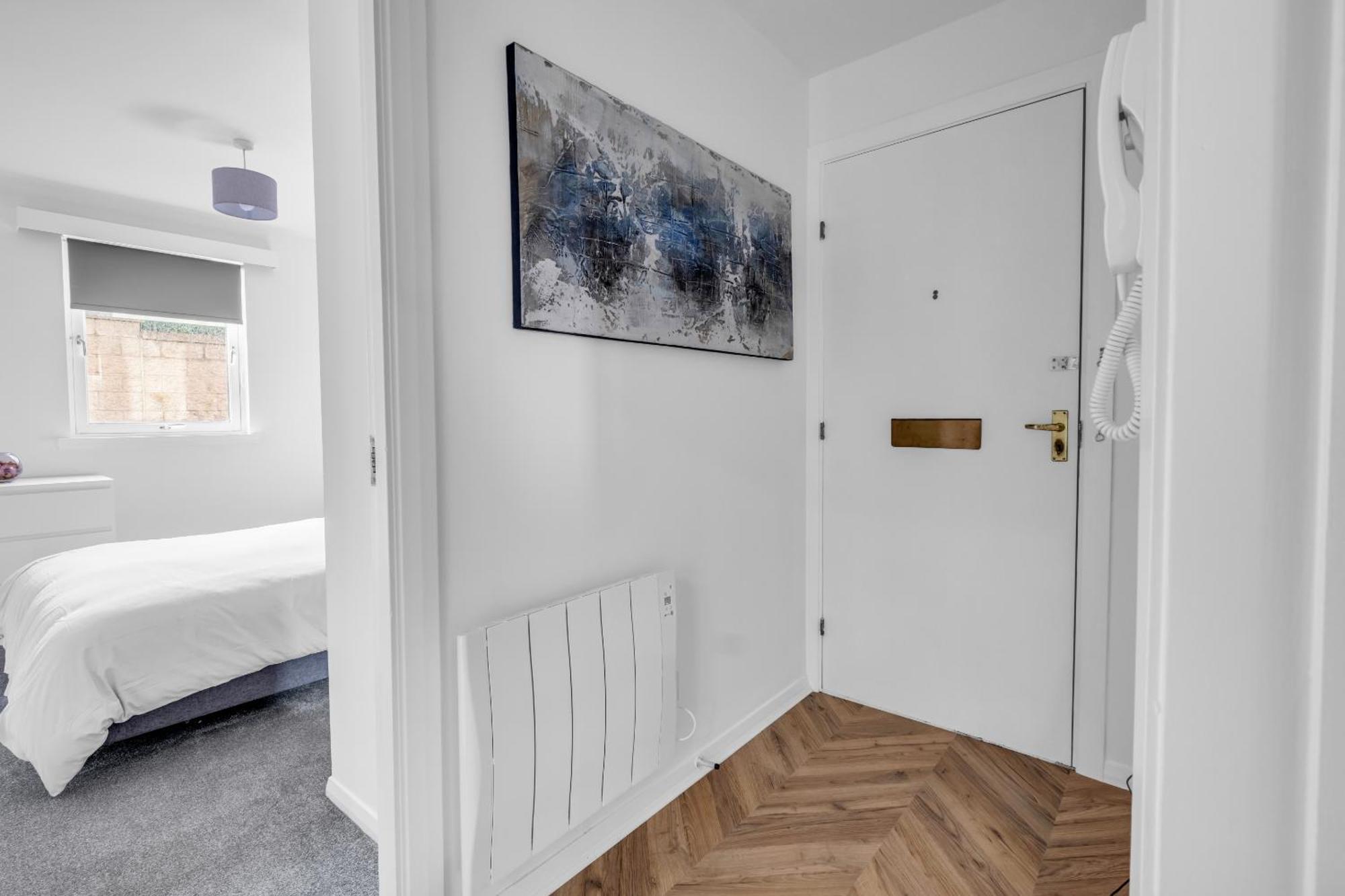 Urban - Sja - Modern 2 Bed * Aberdeen