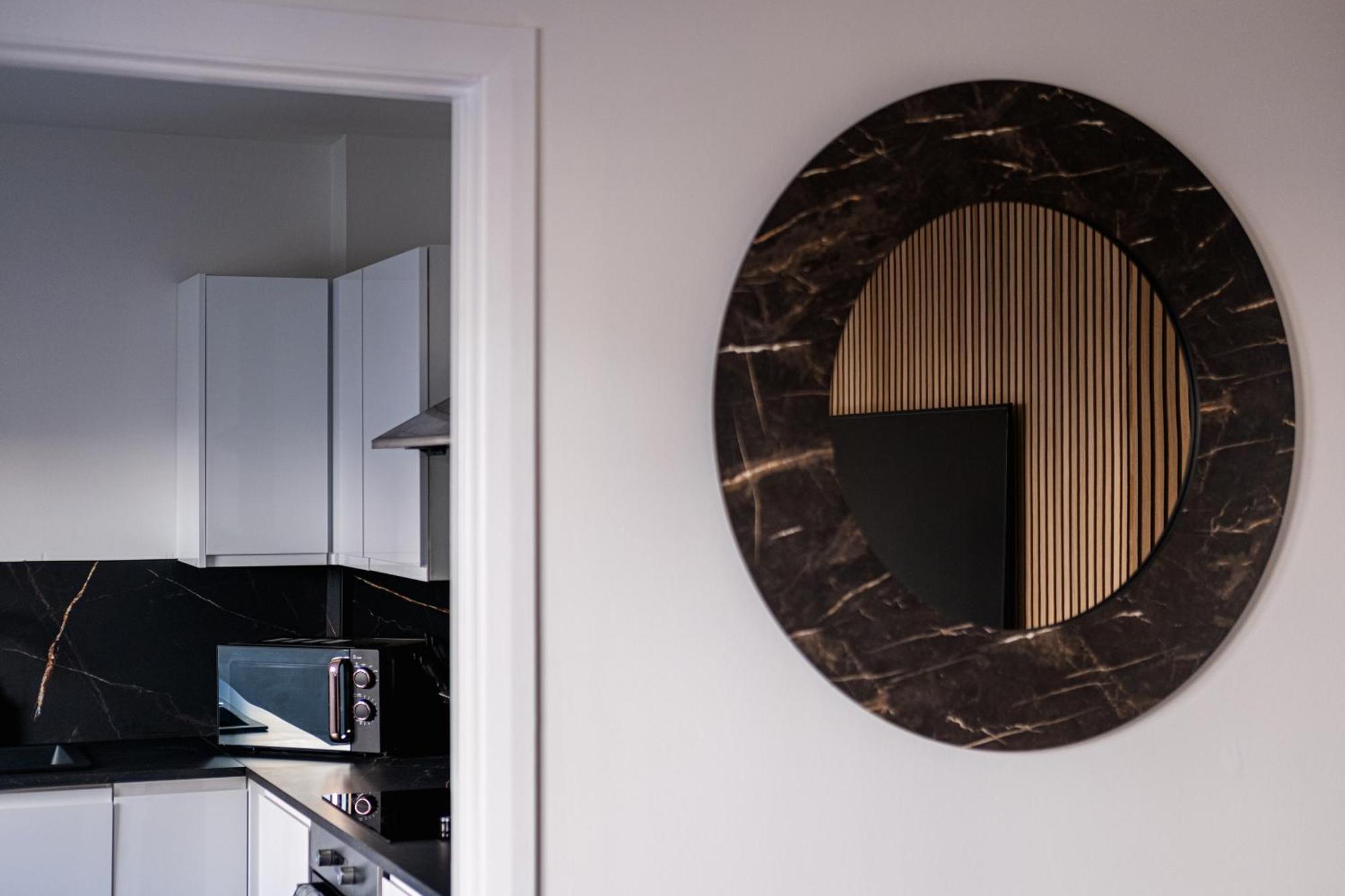Urban - Sja - Modern 2 Bed Apartment *