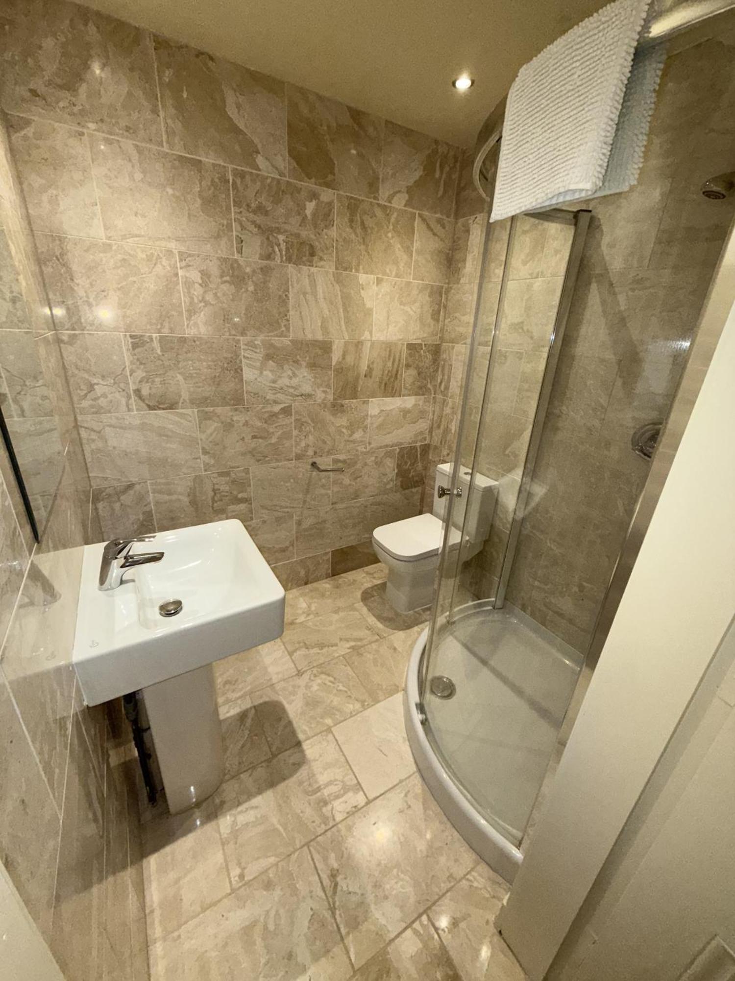 Holiday home Luxury 5 Bedroom In West End