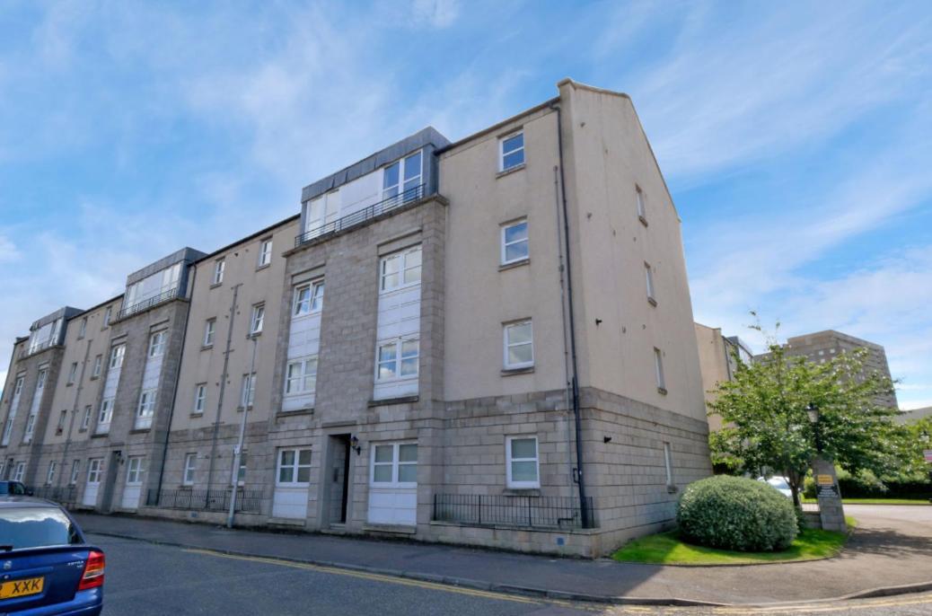 Spacious Modern 2-br In Centre Aberdeen