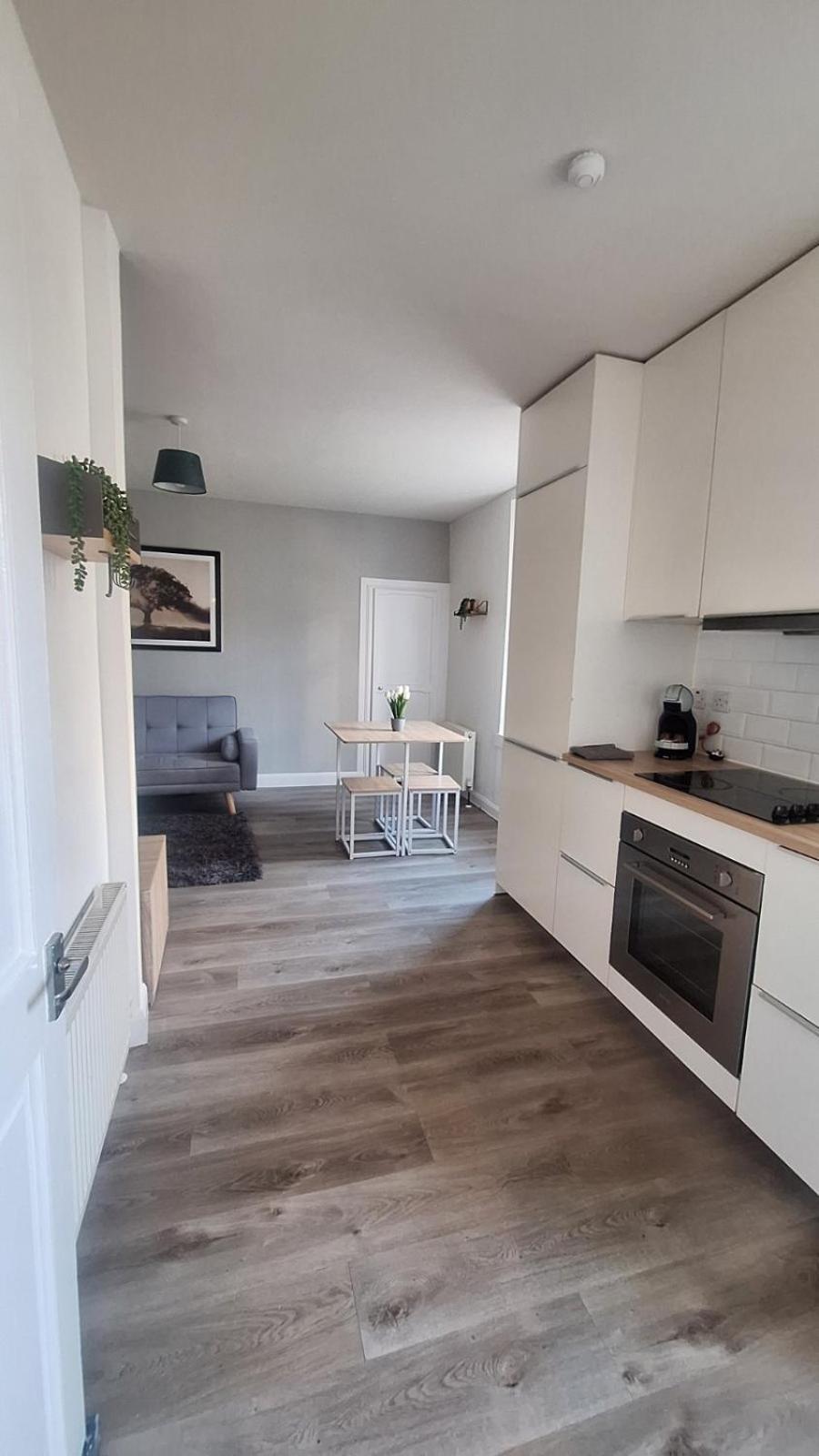 Modern 2 Bedroom And 2 Bath