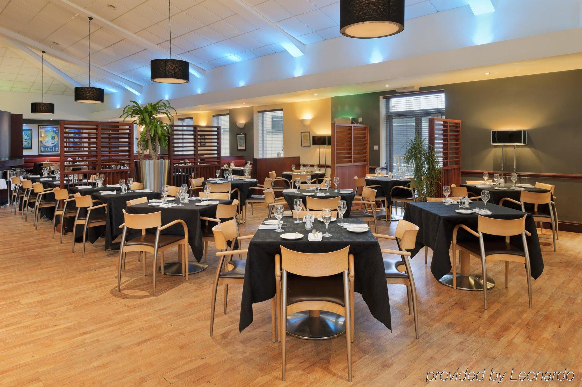 Hotel - Exhibition Centre 3*