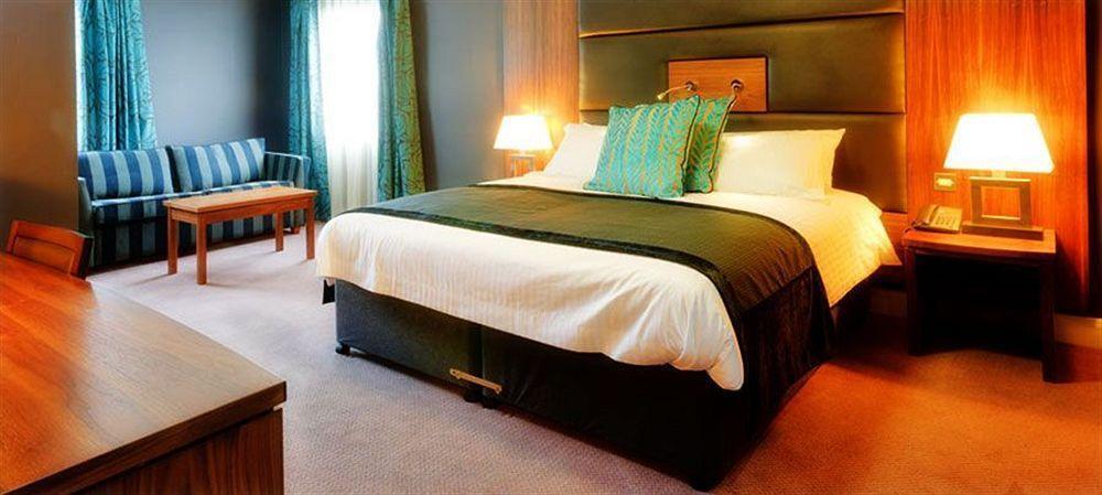 Hotel Rox By Compass Hospitality 4*