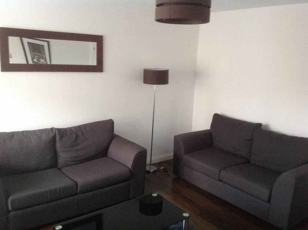 Serviced - Bloomfield Apartment