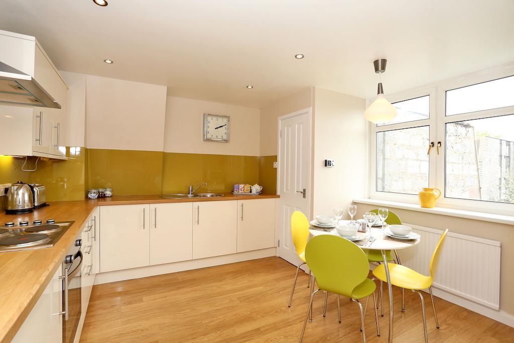 Apartamento From - Claremont