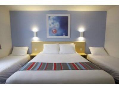 Hotel Travelodge Airport 3*