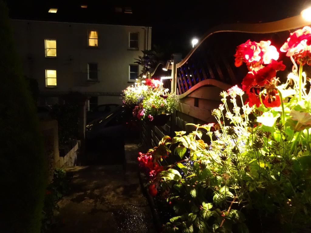 Lochnagar Guest house