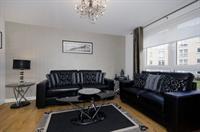 Oakhill Centre - West End Apartment