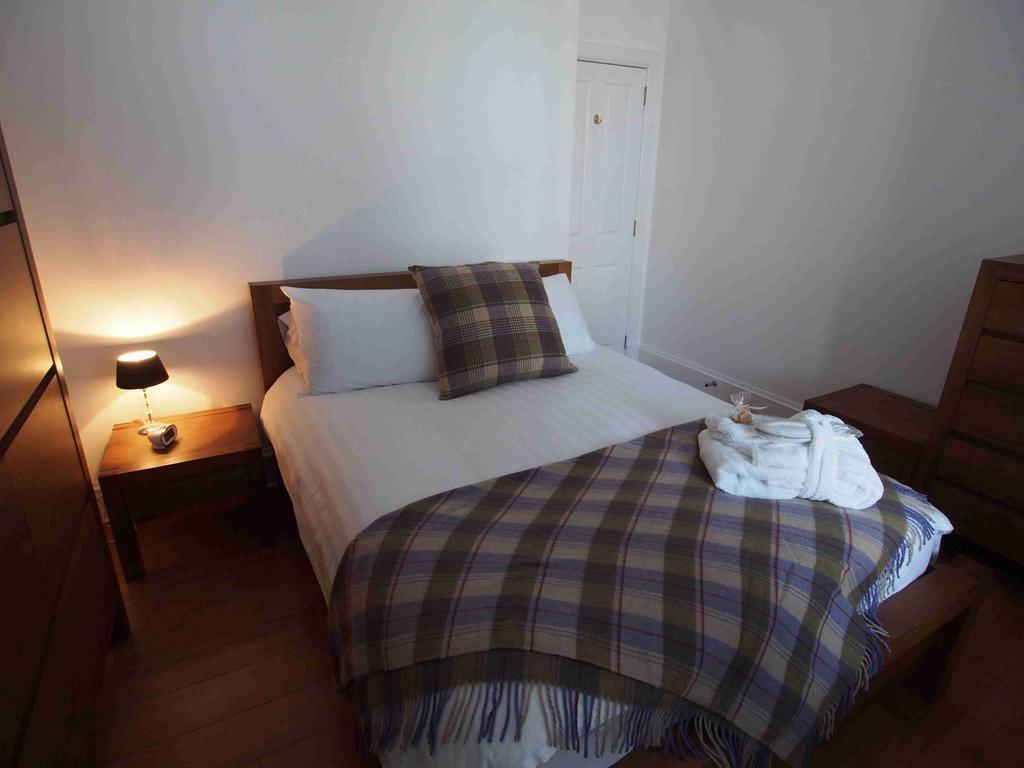 Apl Apartment *