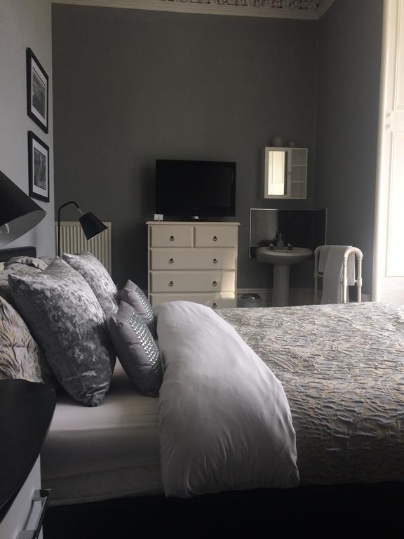 Lochnagar Guest house Aberdeen