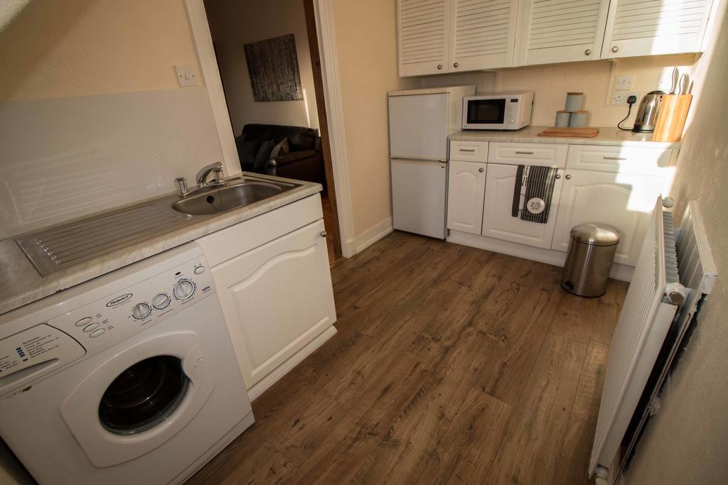 Bright & Airy Two Bed Set In Granite *