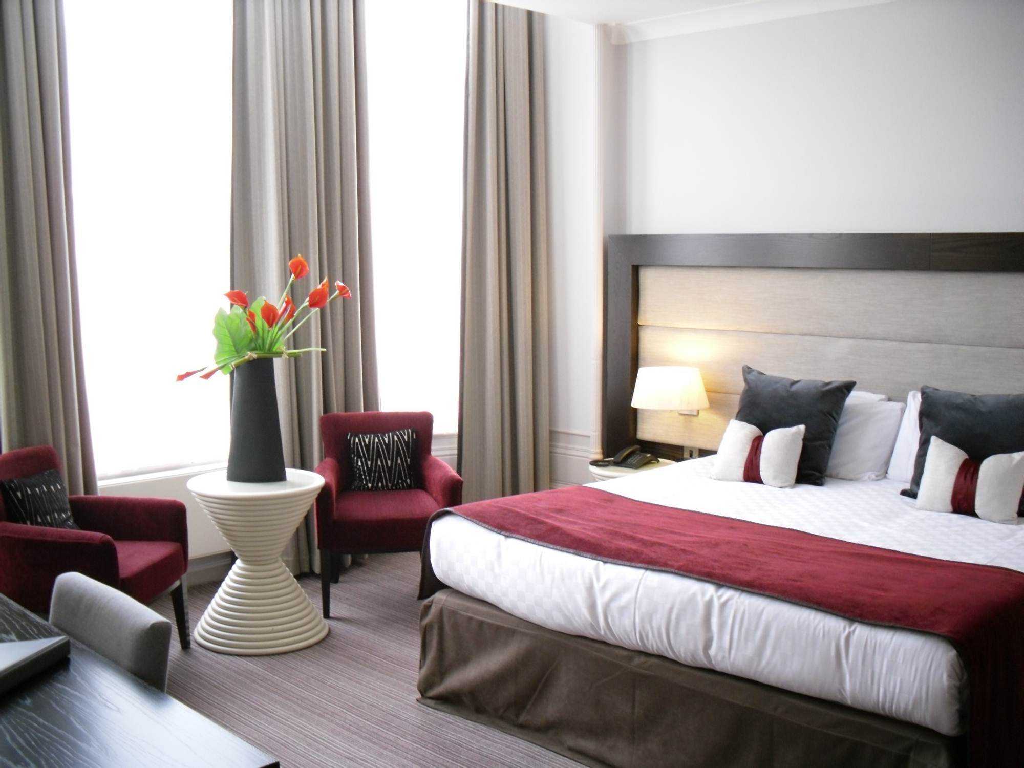 Mercure Caledonian