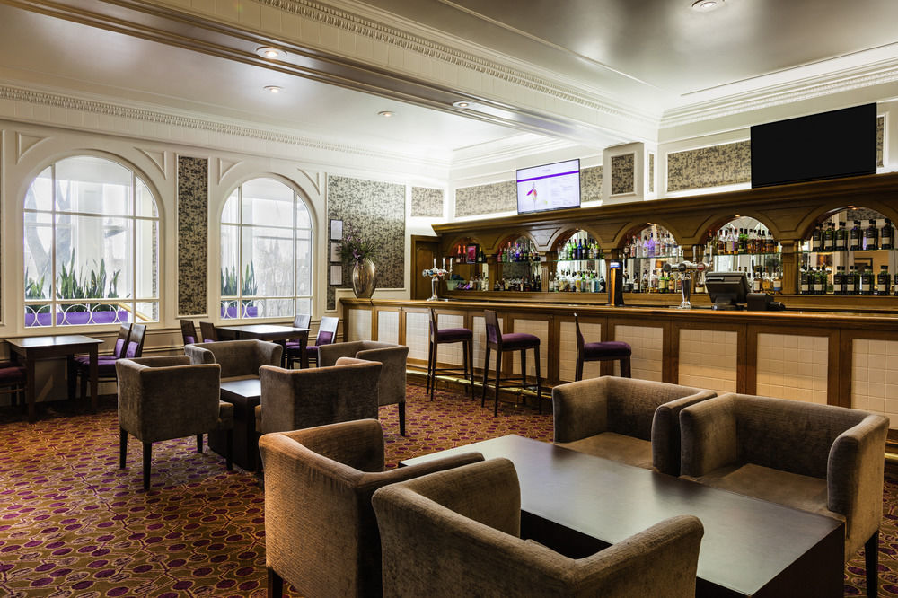 Mercure Caledonian 4*
