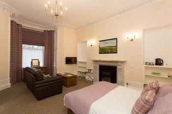Cedars Guest house Aberdeen
