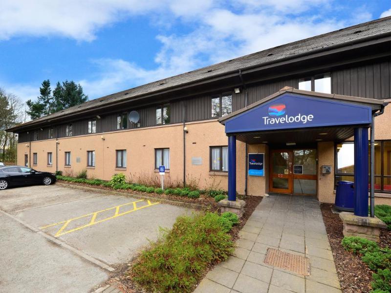 Travelodge Airport 3*