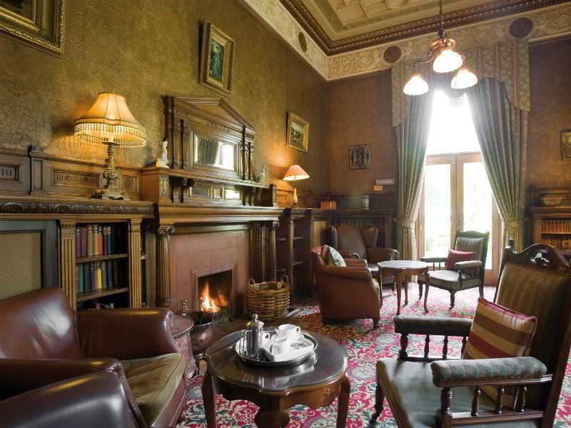 Macdonald Norwood Hall Hotel 4*