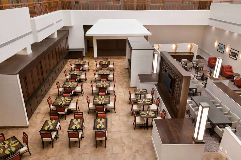 Doubletree By Hilton Centre