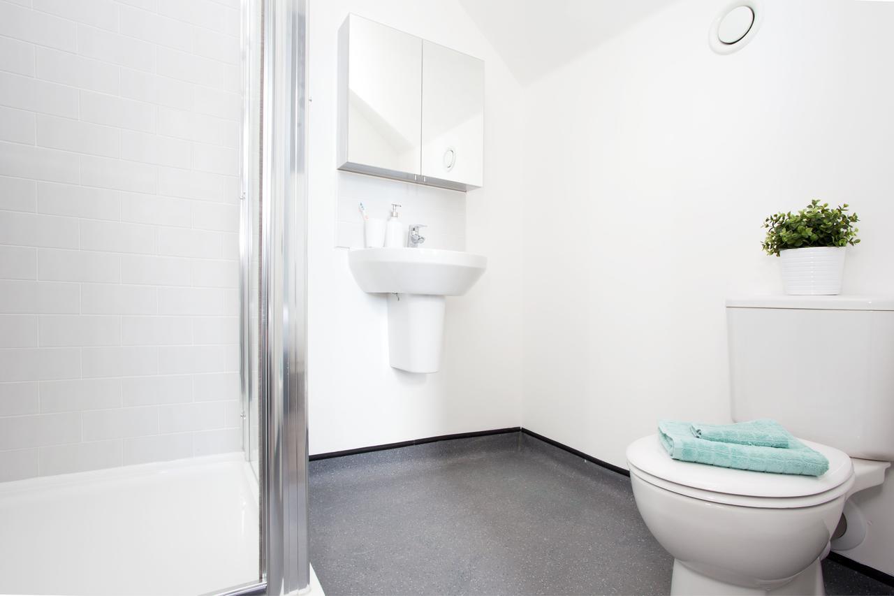 Causeway View Hostel *