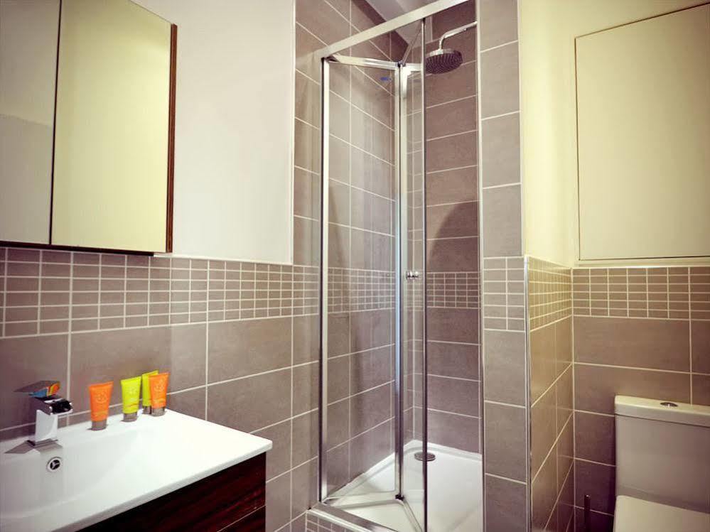 Howburn Apartment *