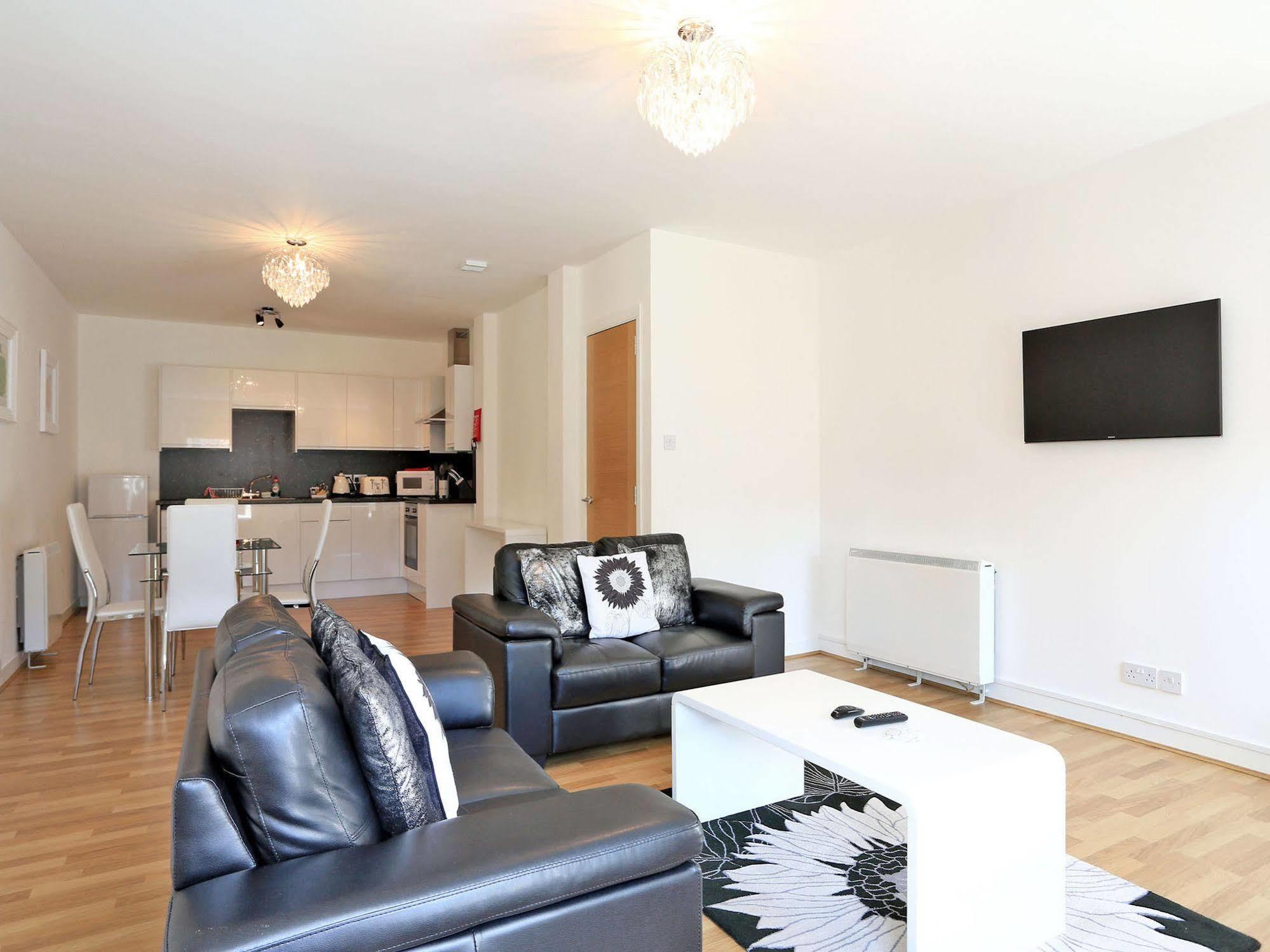 The Hansen At The Galleria Apartment Aberdeen