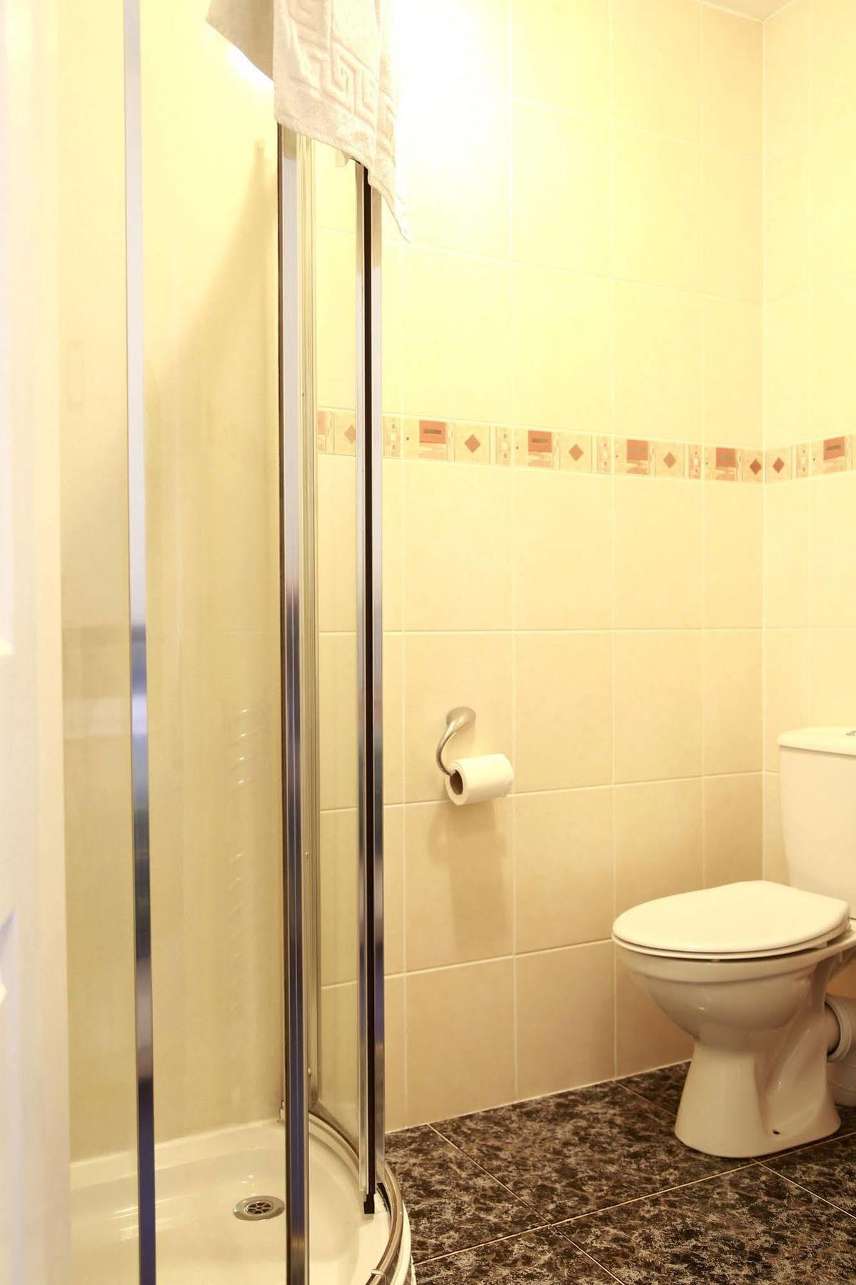 Armadale 3* Aberdeen