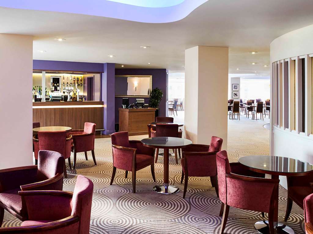 Mercure Caledonian 4*