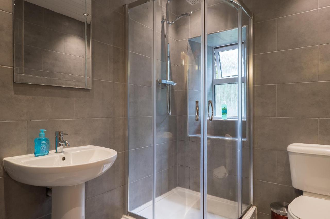 George Street 2 Bed Apart Apartment Aberdeen