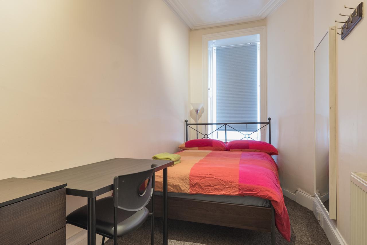 George Street 2 Bed Apart Apartment *