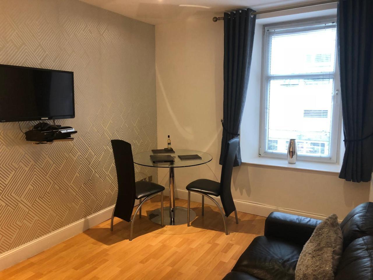 Chapel Apartment *
