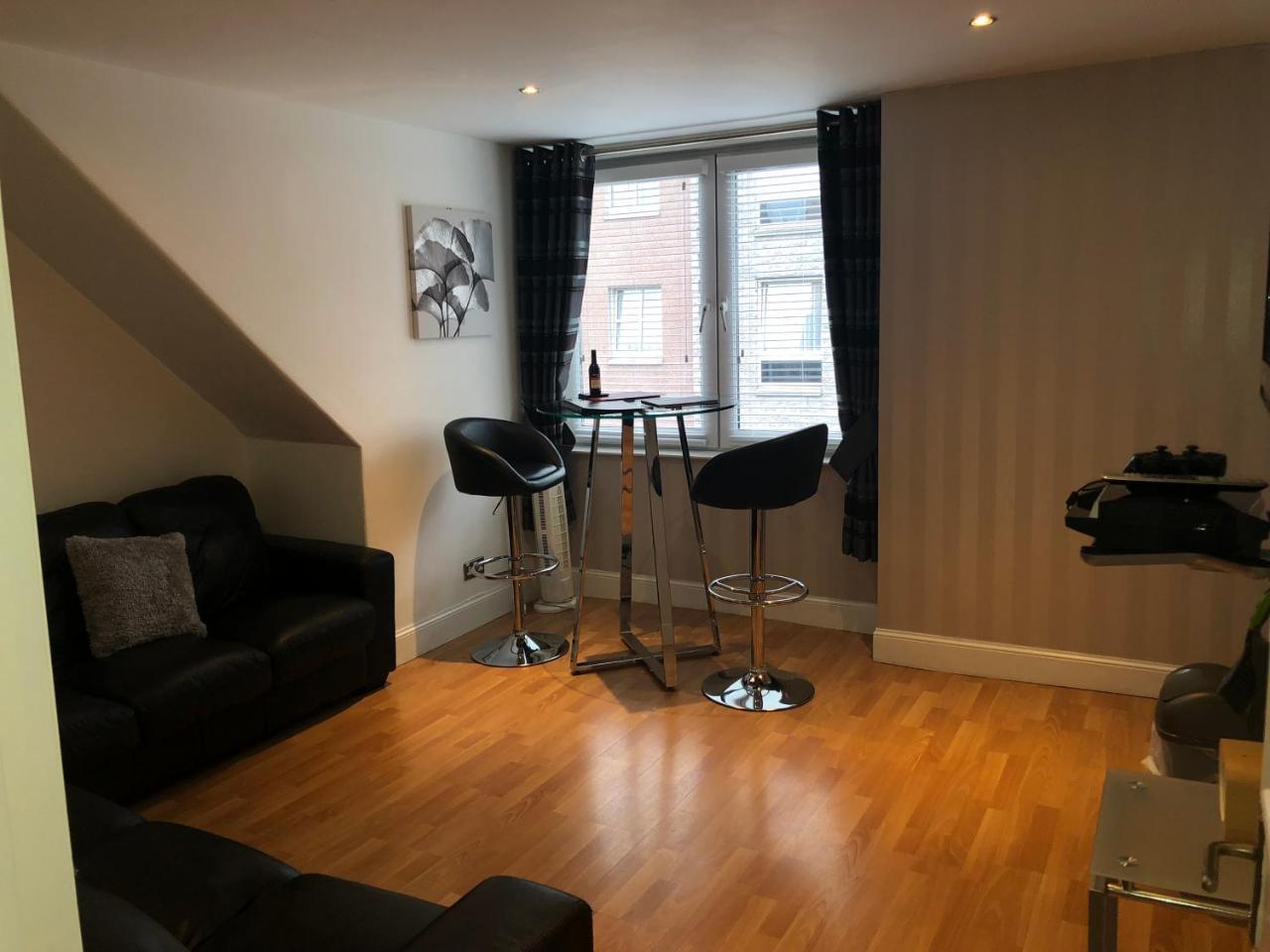 Chapel Apartment