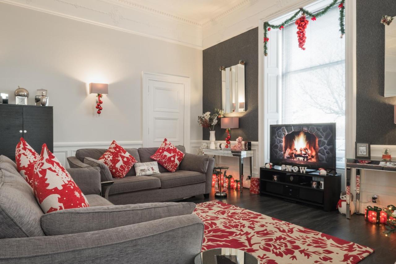 Marks At The Manor Luxury Riverside - Sleeps Up To 4, With Parking And Sky Tv Apartment Aberdeen