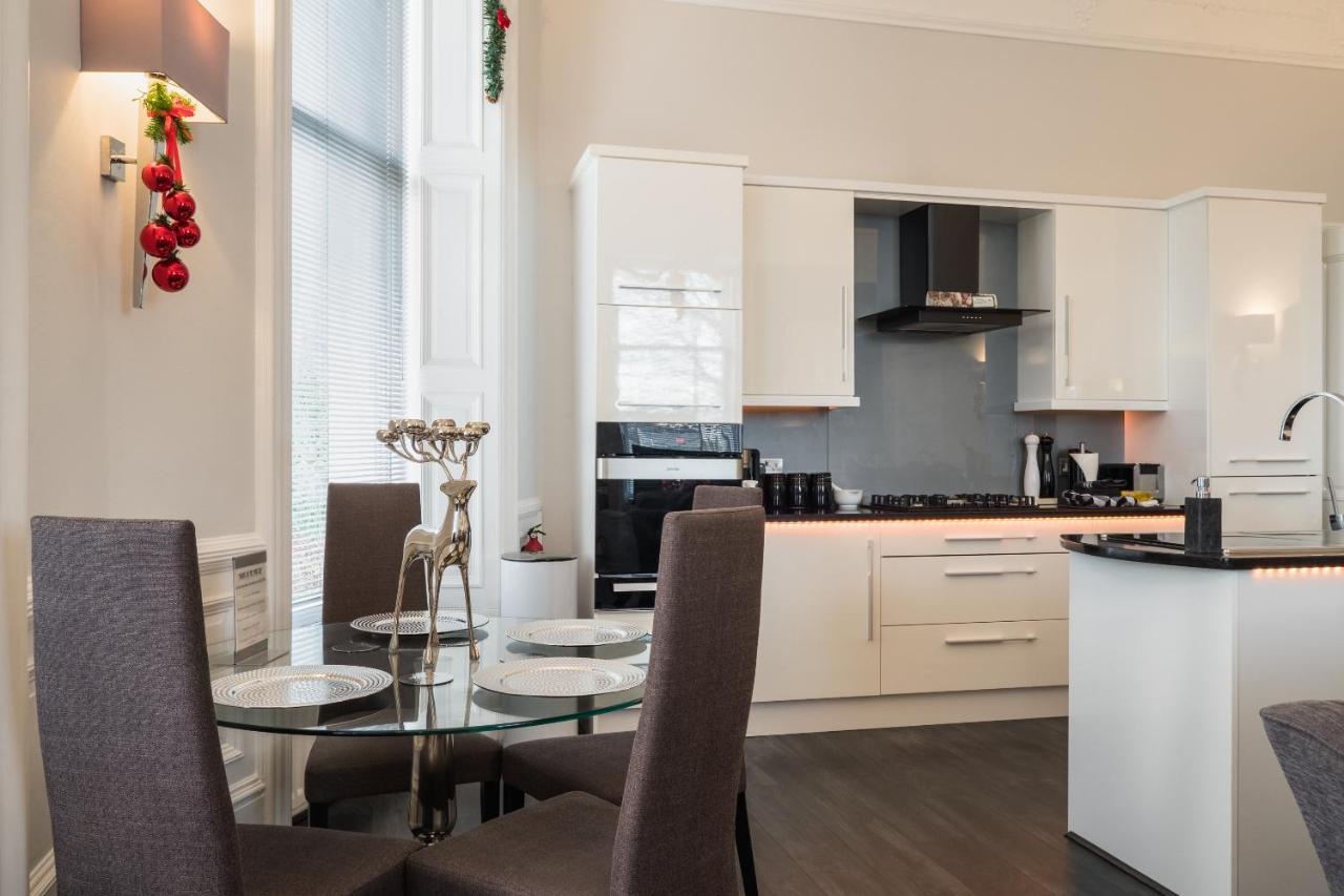 Marks At The Manor Luxury Riverside - Sleeps Up To 4, With Parking And Sky Tv Apartment