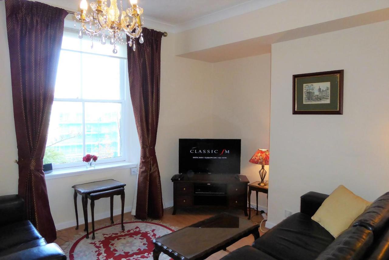 Skene Terrace Apartment *