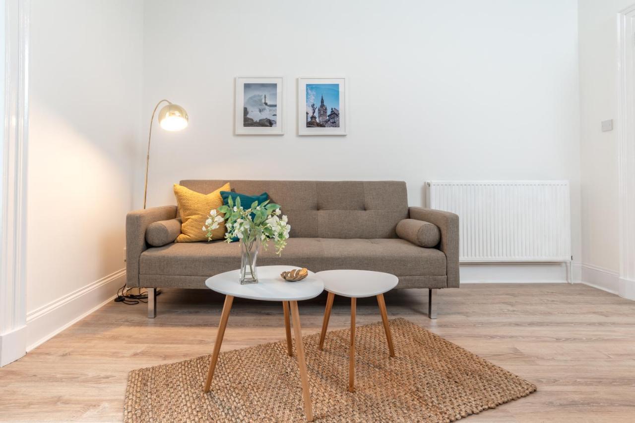 West Mount Apartment *