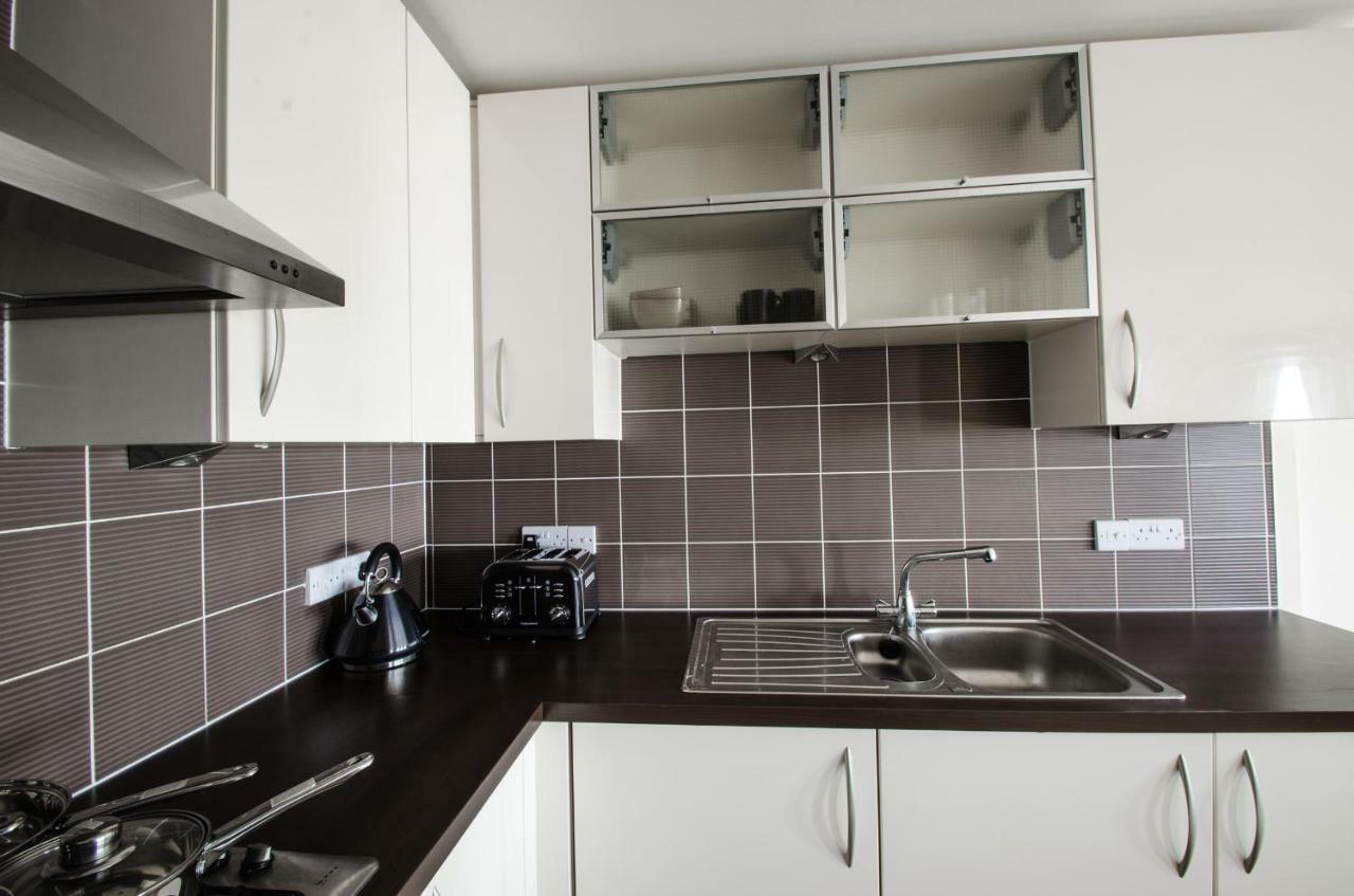 Centre Orange - Portland Street Apartment