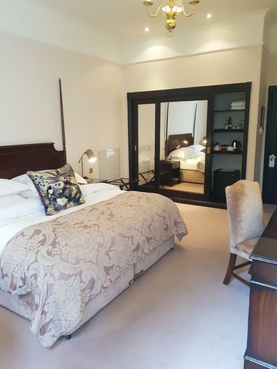Marcliffe Hotel