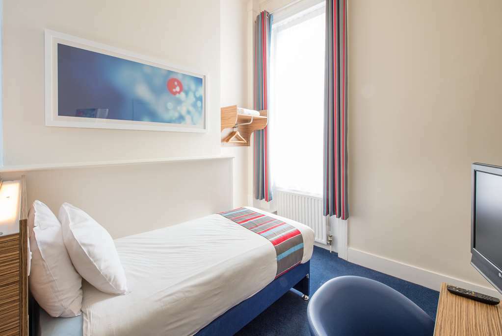 Travelodge Central Hotel Aberdeen